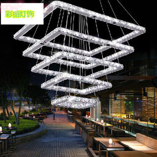 现代简约别墅 LED水晶大吊灯与创意方形楼梯灯的魅力